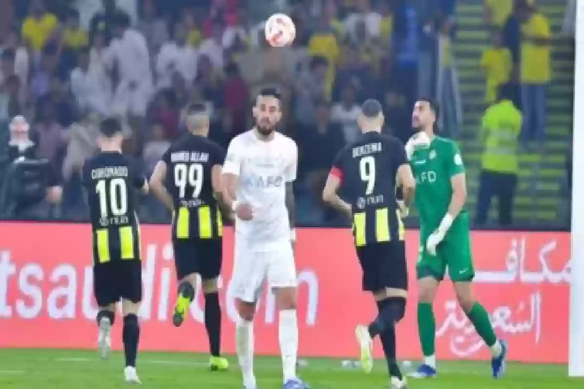 بطل النهائيات القارية .. تعيين حكم كلاسيكو الاتحاد والنصر بدوري روشن. 