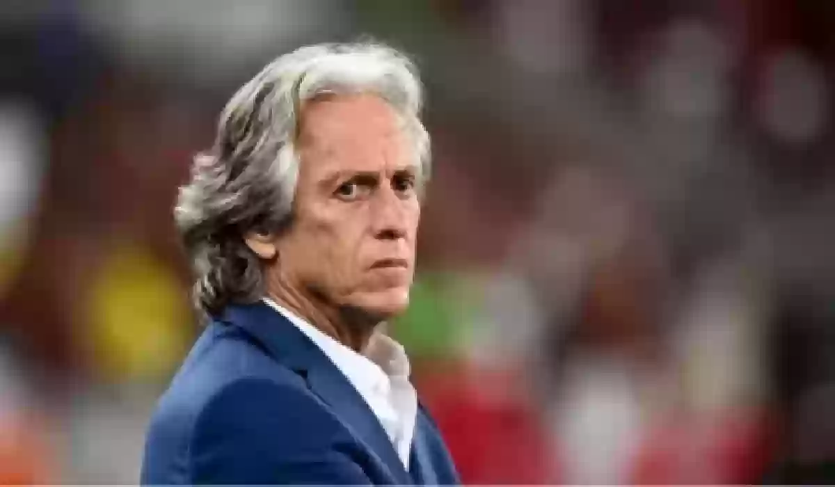 مفاجأة من العيار الثقيل .. الهلال ينافس عمالقة إيطاليا على نجم أرسنال.