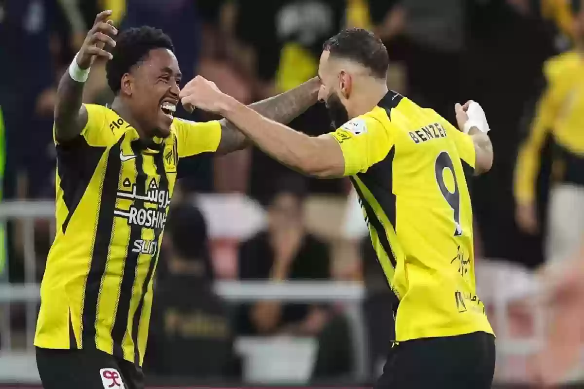 ماذا حدث؟ .. ورطة تلاحق بنزيما قبل كلاسيكو الهلال والاتحاد. 