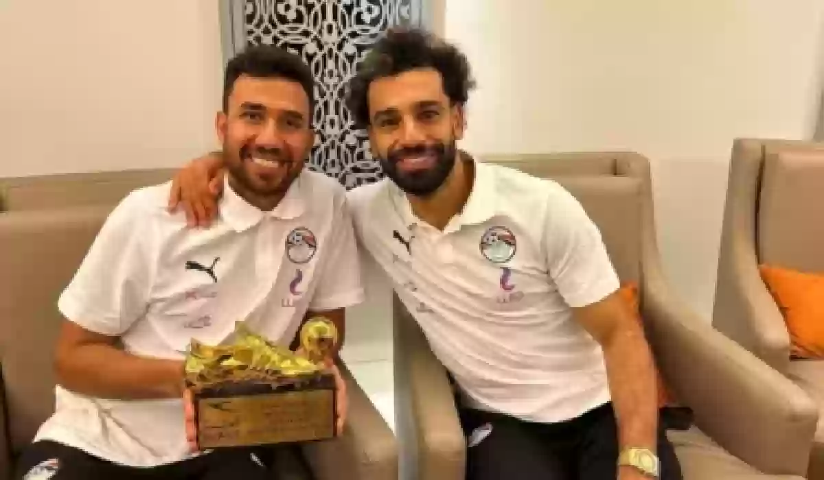 ماذا فعل؟ .. زميل صلاح يشعل المنافسة بين النصر والاتحاد.