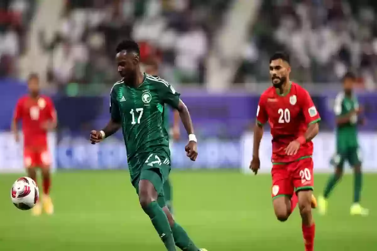 الهلال يفاوض لتعويضه .. هل تمبكتي يلحق بسعود عبد الحميد إلى أوروبا؟